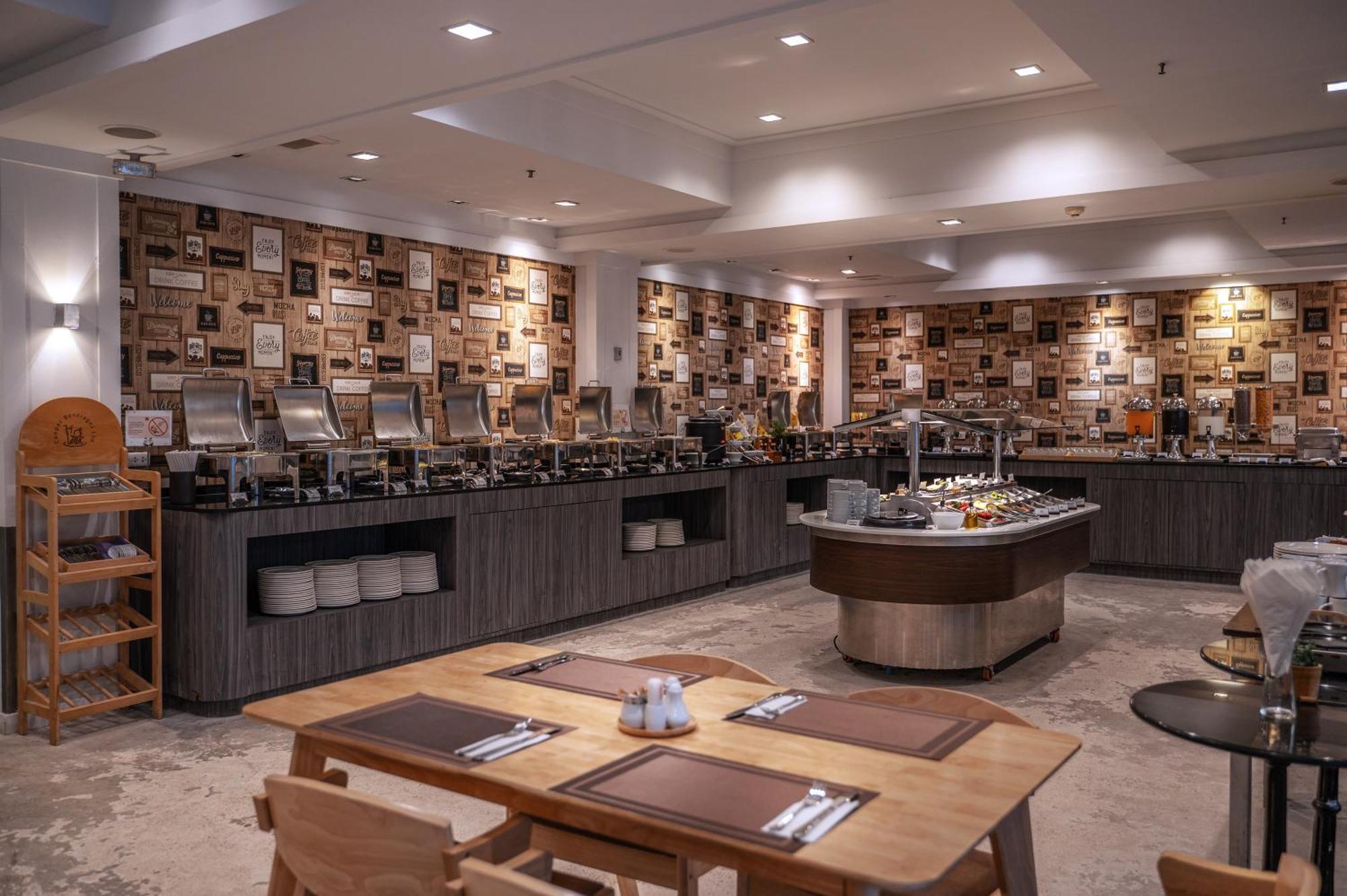होटल Heeton Concept By Compass Hospitality 4*
