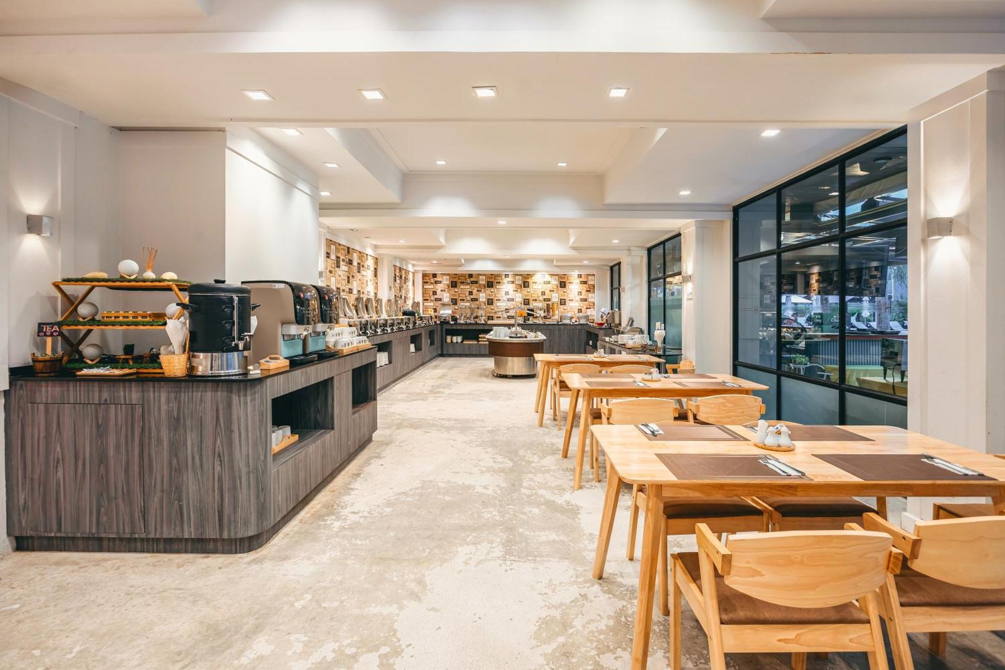 होटल Heeton Concept By Compass Hospitality Pattaya