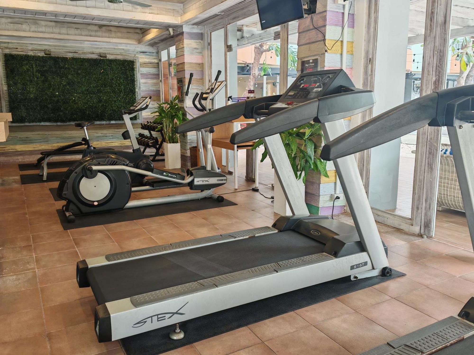 होटल Heeton Concept By Compass Hospitality Pattaya